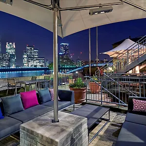 Doubletree By Hilton - Docklands Riverside 4* Londres